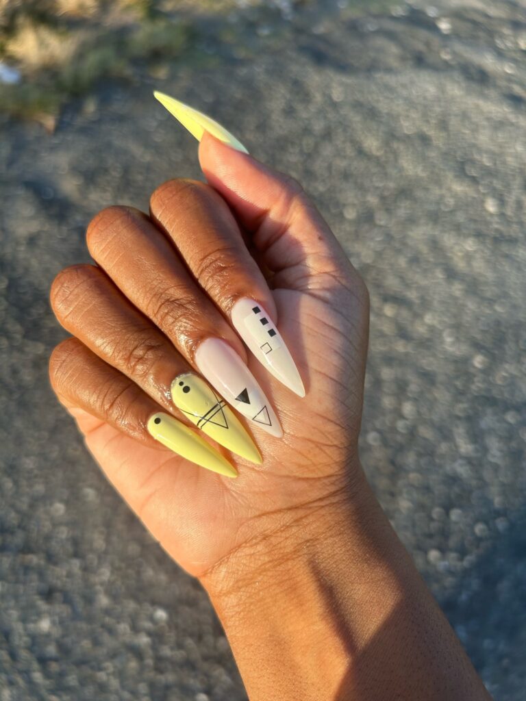 Geometric Designs Nails