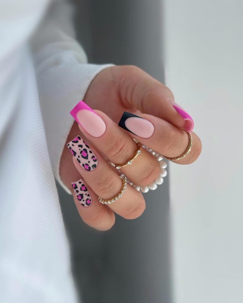 Pink & Black leopard print nail