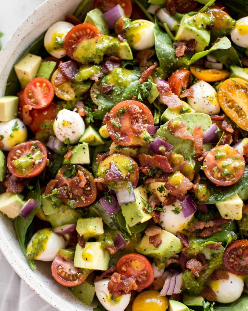 Avocado bacon salad